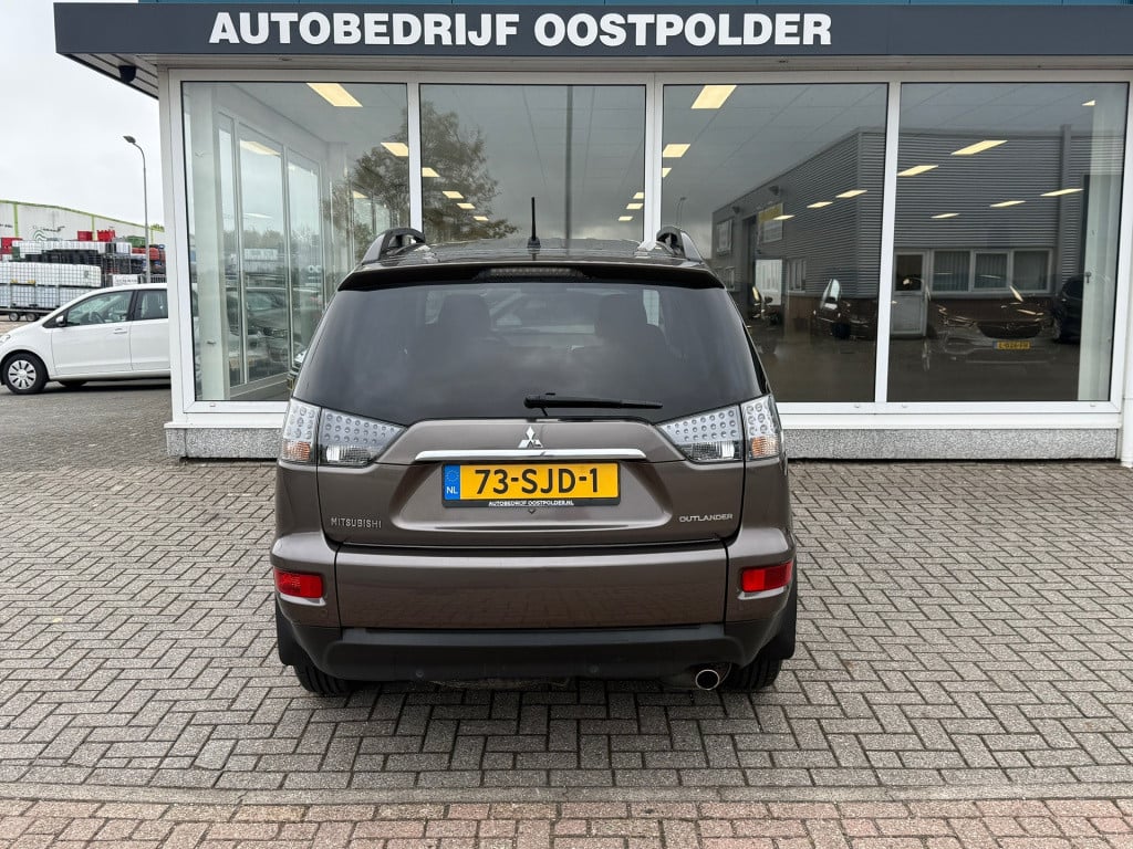 Mitsubishi Outlander 2.0 intro edition