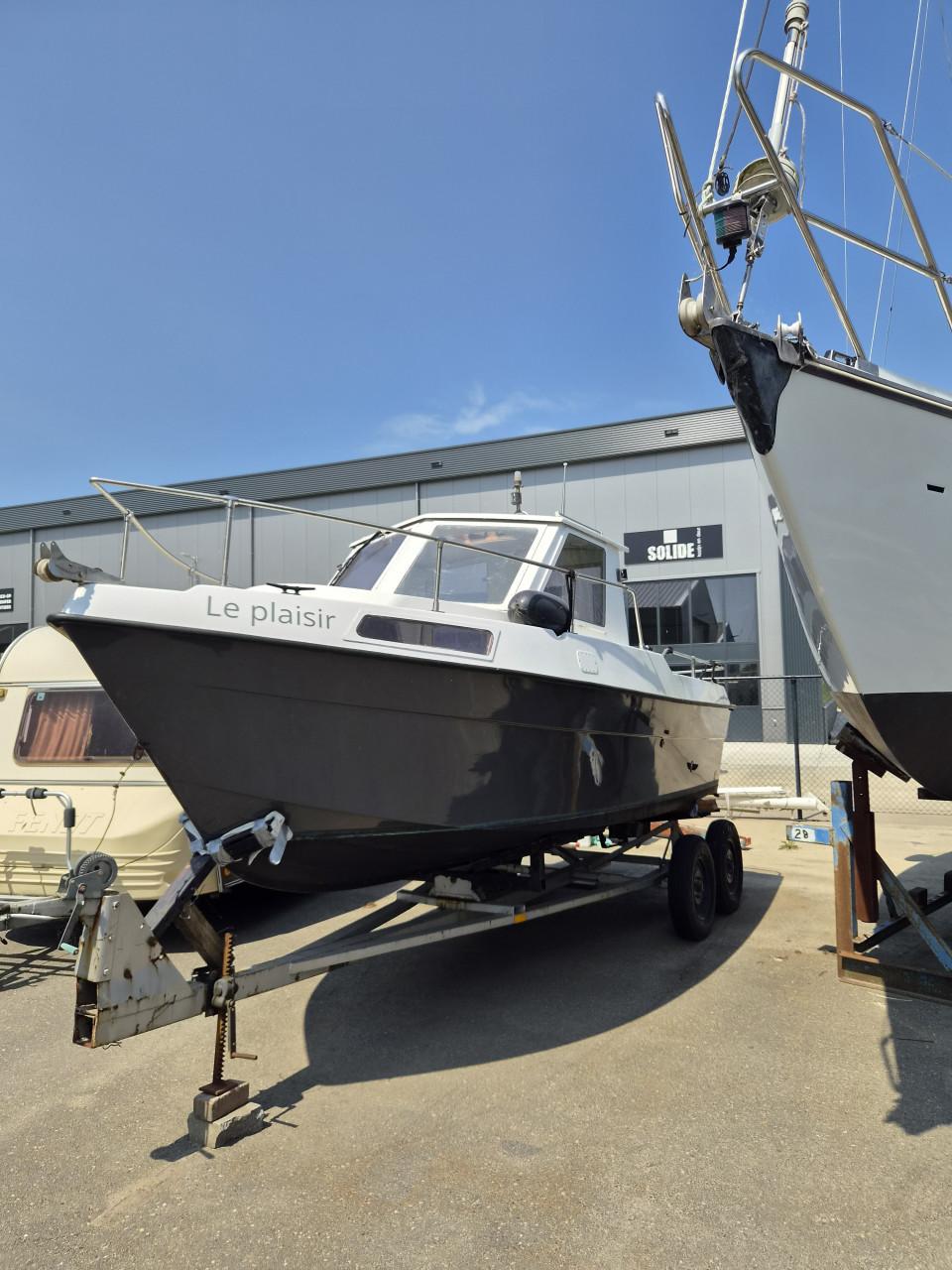 Motorboot