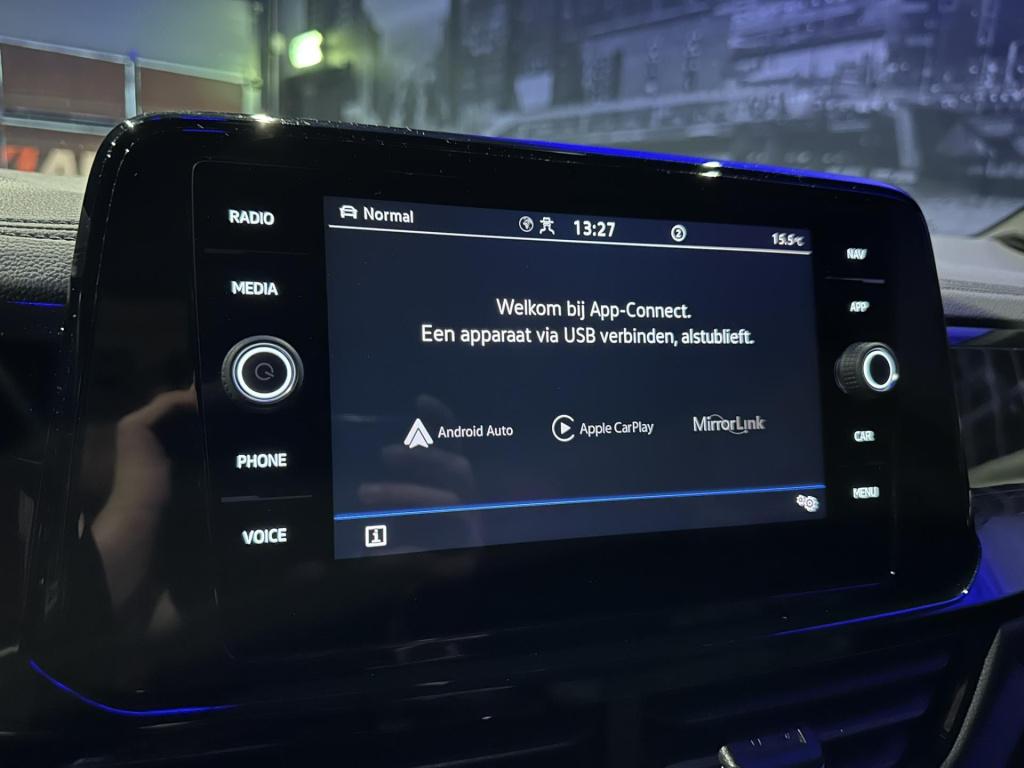 Volkswagen T-roc 1.5 tsi r-line business+ *appconnect*led*clima*