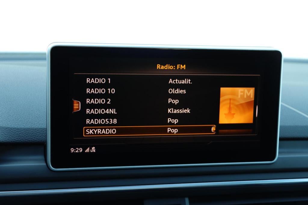 Audi A4 avant 40 tfsi sport s line 190pk s tronic trekhaak | pano | navi