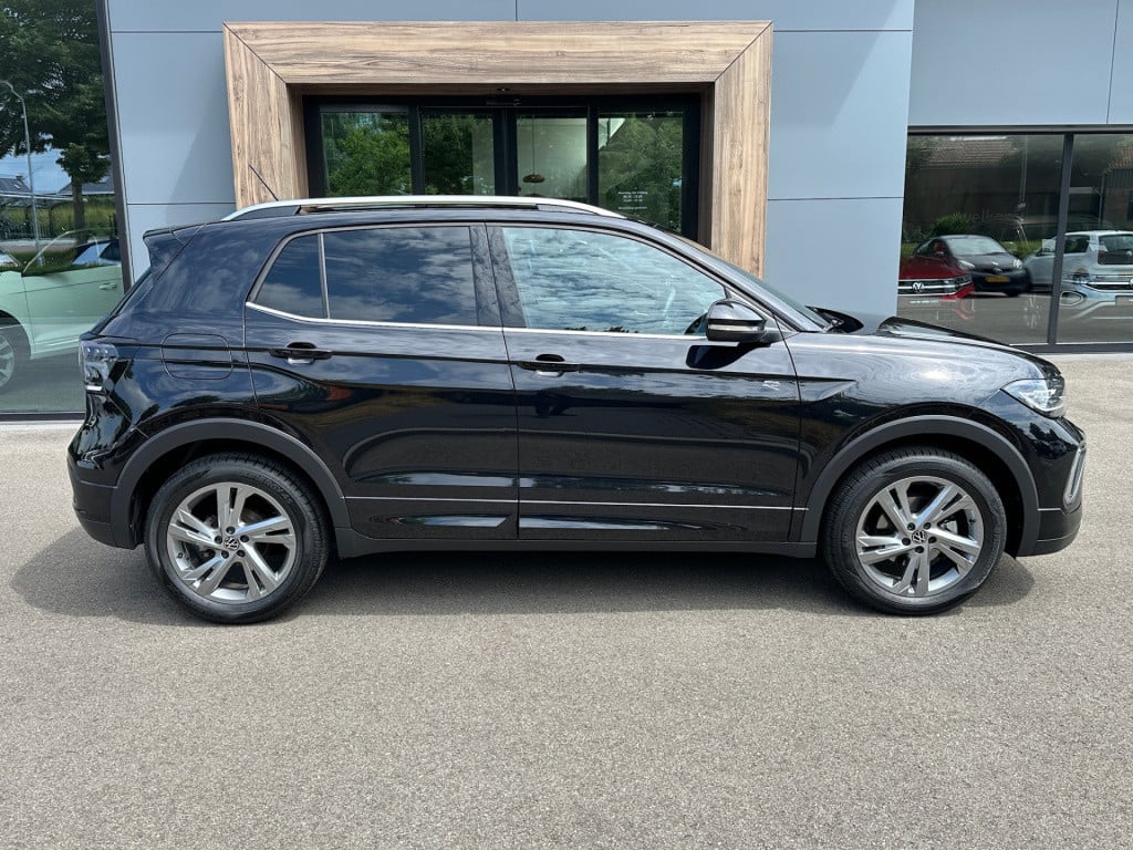 Volkswagen T-cross 1.5 tsi 150pk dsg r-line | camera | trekhaak | navi | iq