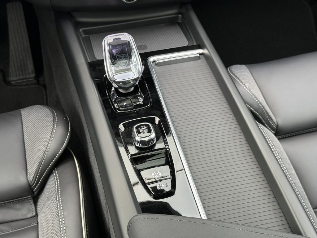 Volvo XC60 t6 398pk ultra black edition|panodak| 360camera| adap.cruise| fa