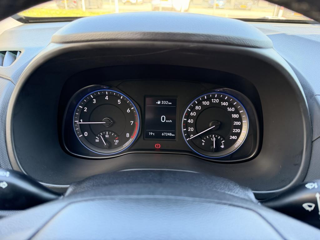 Hyundai Kona 1.0t comfort plus | apple carplay | trekhaak 1200kg! | camera 