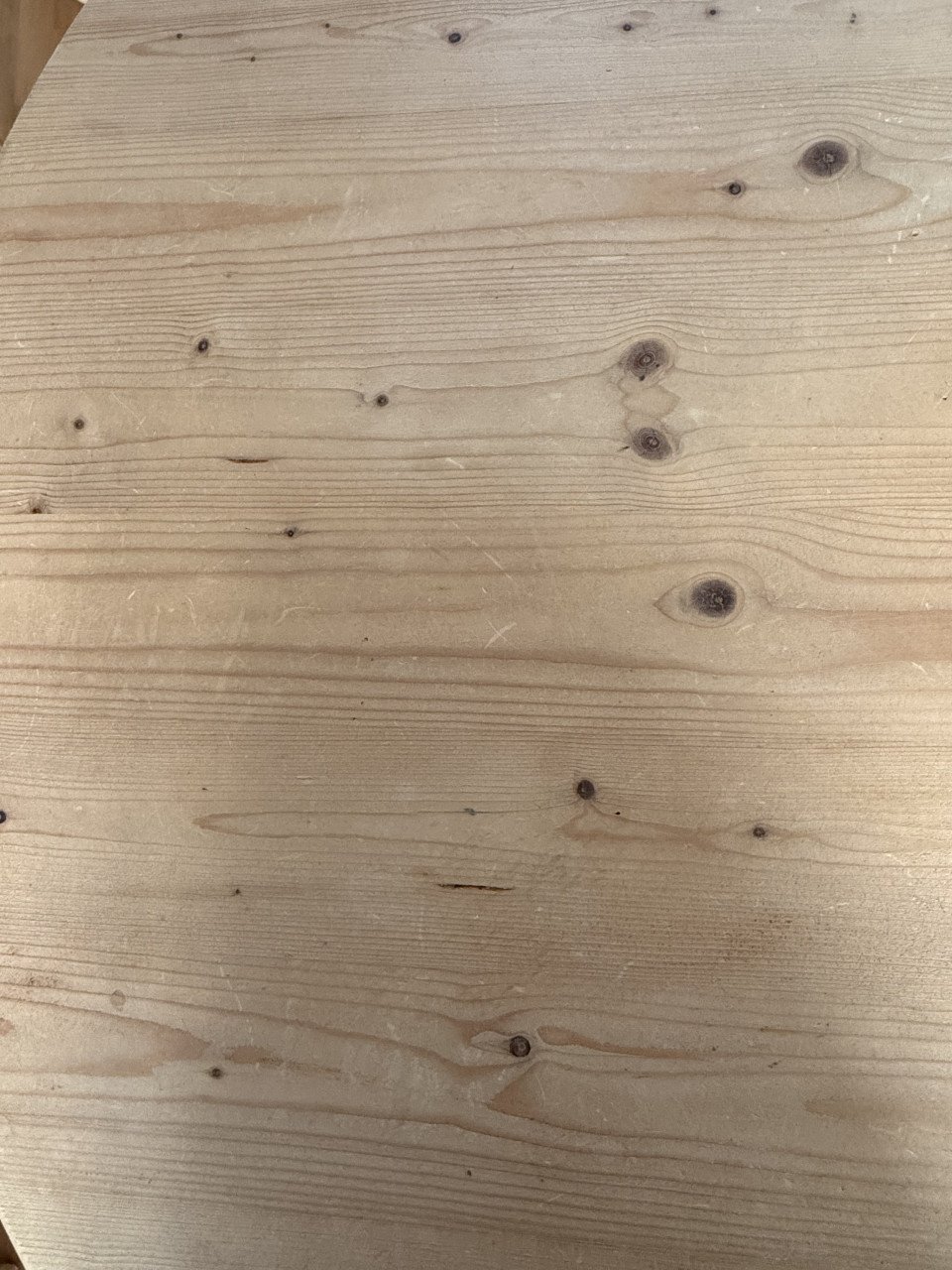 Te koop: ovale grenen romantische eettafel.