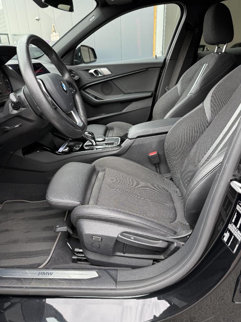 BMW 1 Serie 118i high executive - automaat