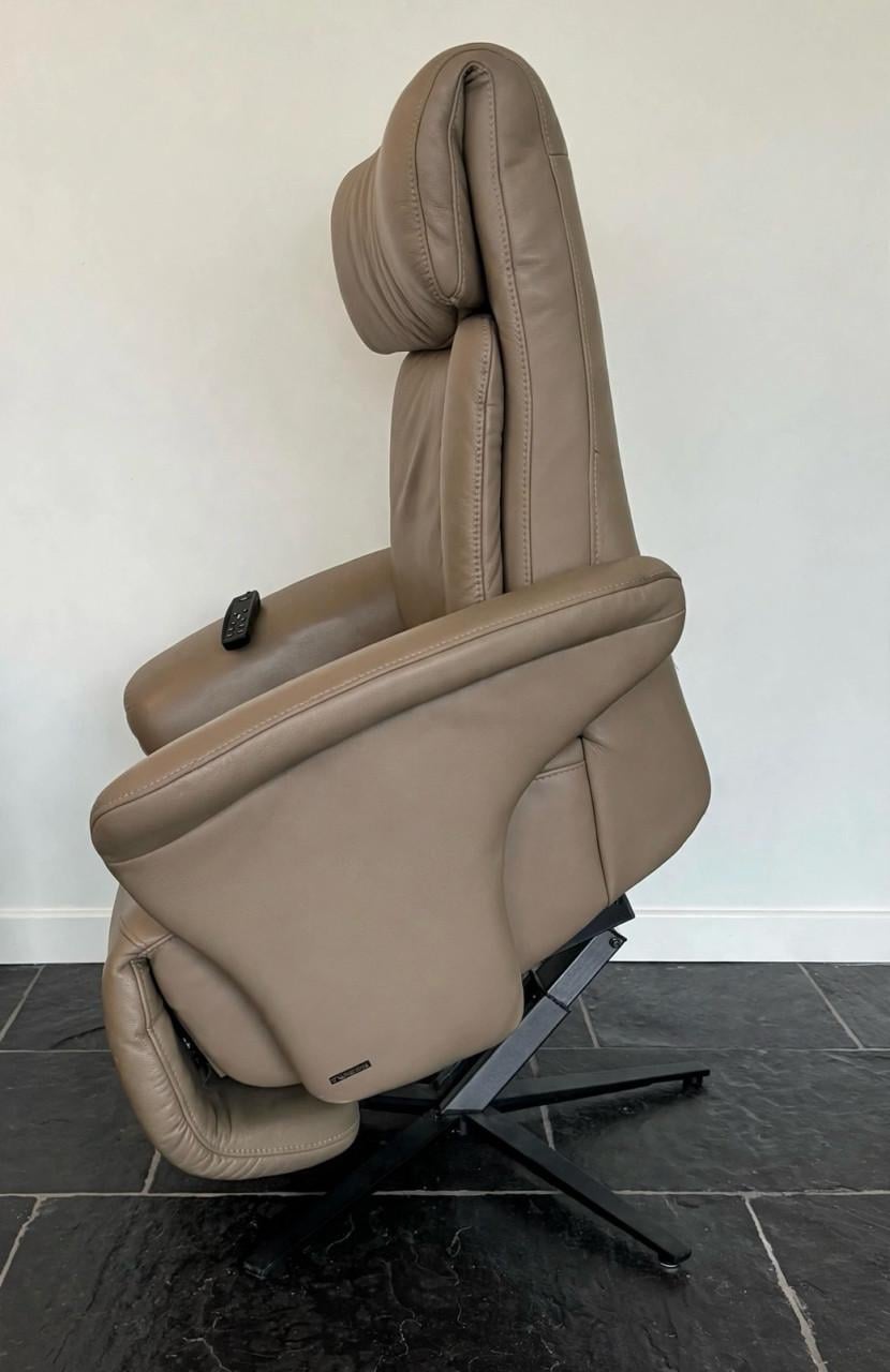 Luxe Himolla sta op stoel en relax fauteuil, met accu, L/XL