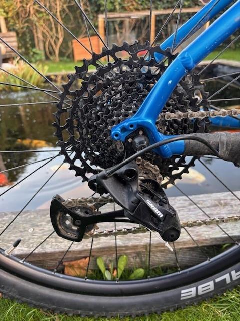 TREK X-Caliber 8
