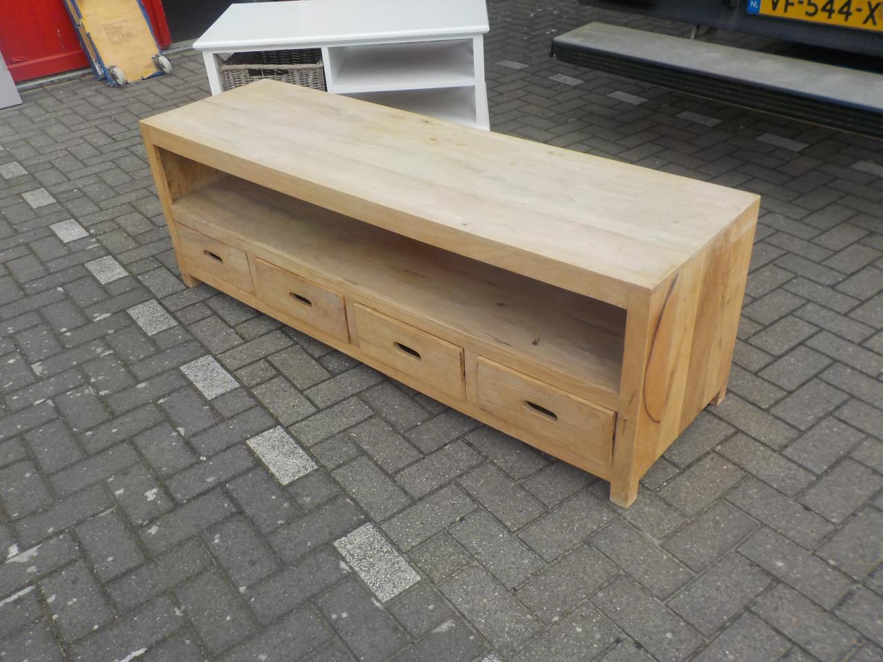 T.v. meubel met 4 laden in goede staat 165 x 48 cm hoog 54 cm
