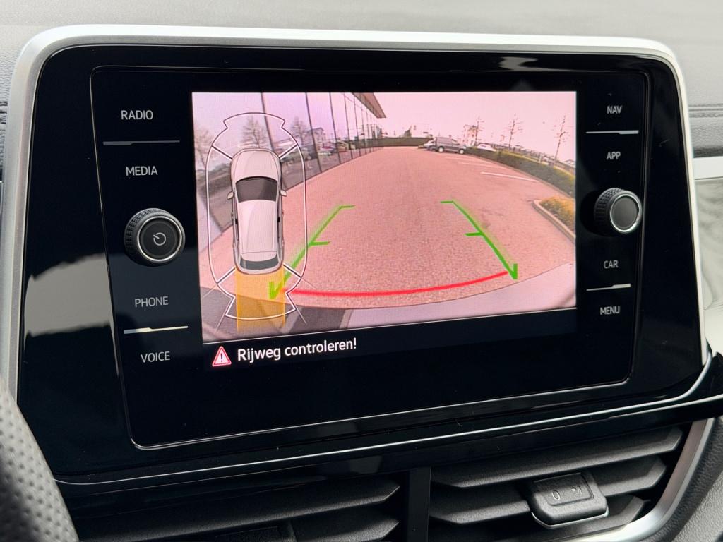 Volkswagen T-roc 1.5 tsi 150pk dsg r-line | camera | keyless | elek. achter