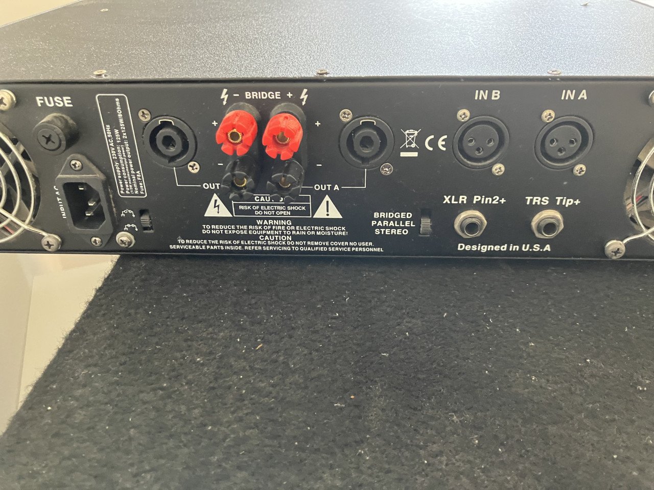 Versterker 2x200W T.amp met boxen