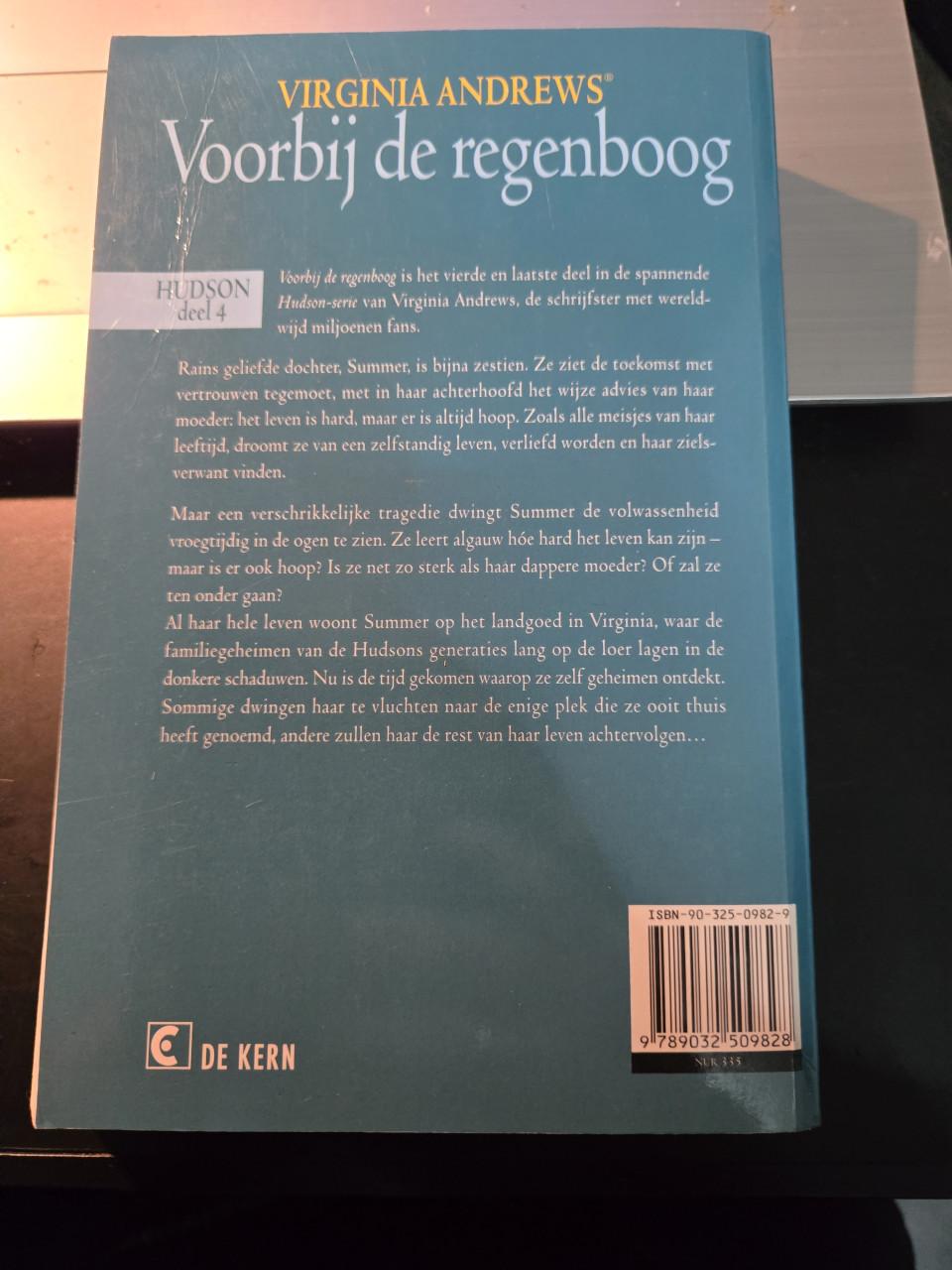 Boek: Voorbij de regenboog : Virginia Andrews 2004