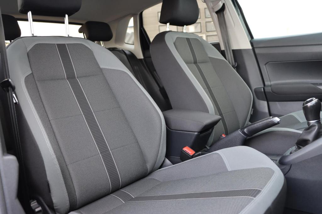 Volkswagen Polo 1.0 tsi highline adaptive | carplay | sensoren