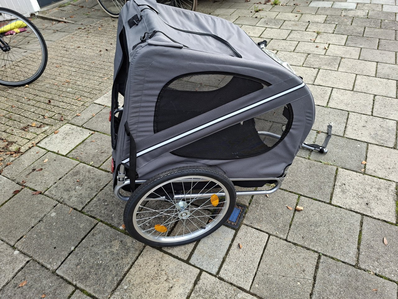 Fietskar voor hond van Hauki