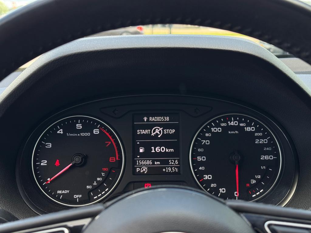 Audi Q2 30 tfsi design * camera * carplay * clima