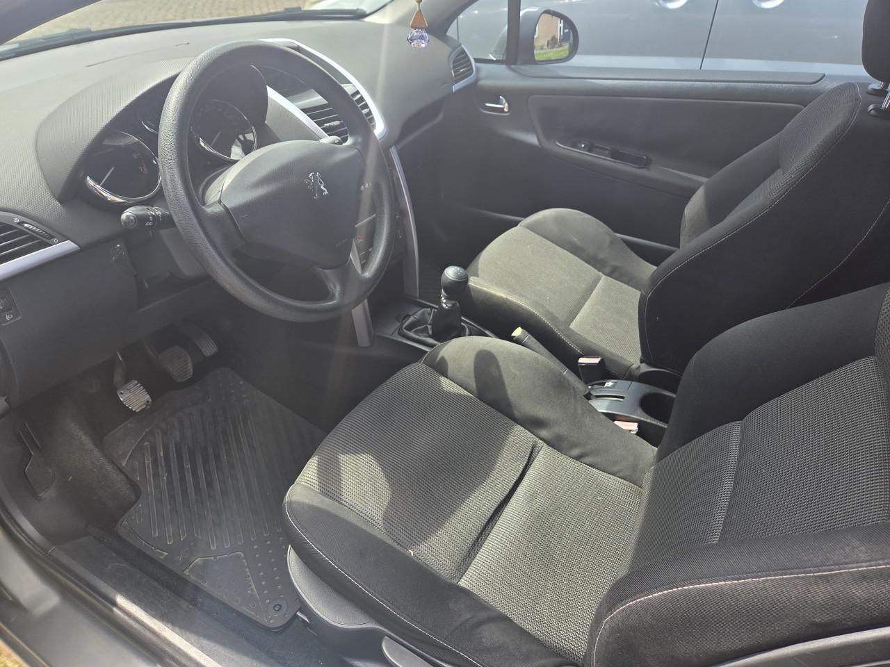 Peugeot 207cc 1.6vti 109000km cabrio