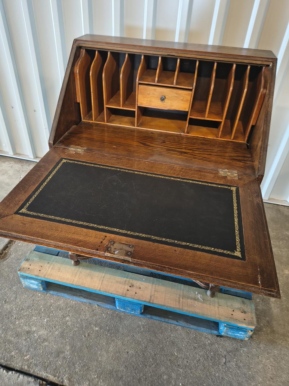 Secretaire