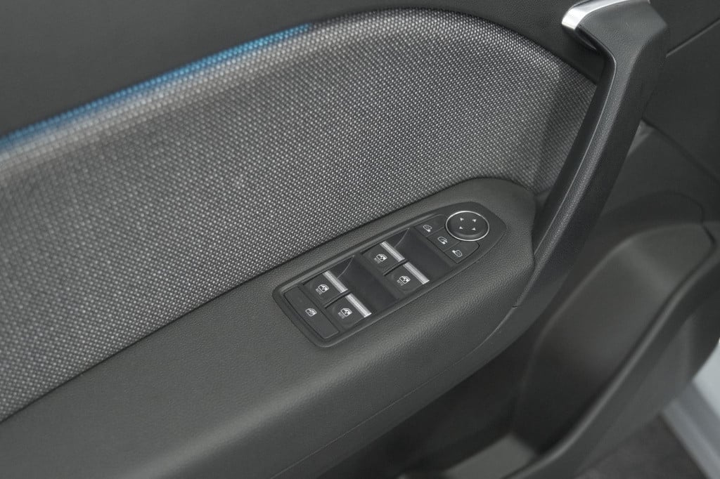 Renault Captur mild hybrid 160 edc techno | camera | navigatie | apple carp
