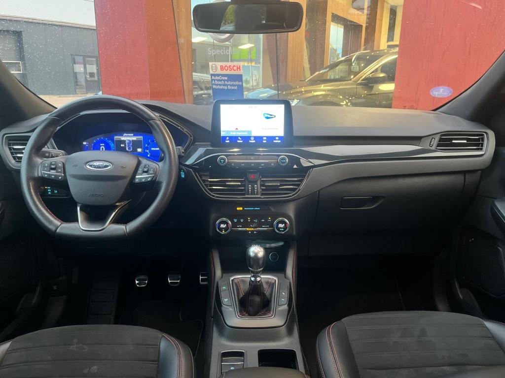 Ford Kuga 1.5 ecoboost st-line x | trekhaak | climate |
