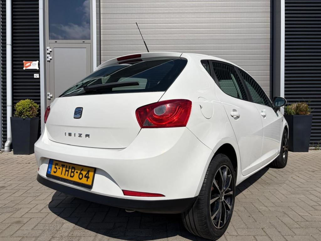 Seat Ibiza 1.2 club/airco/lichtmetaal/carplay/android/mooie auto/