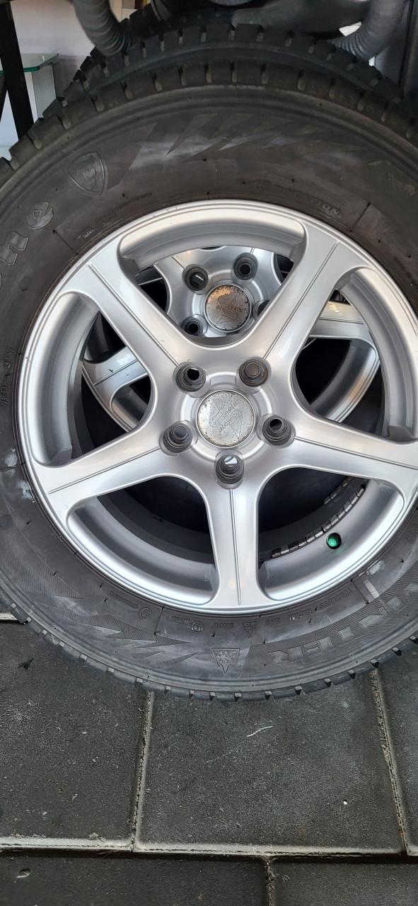 4 stuks velgen+Banden