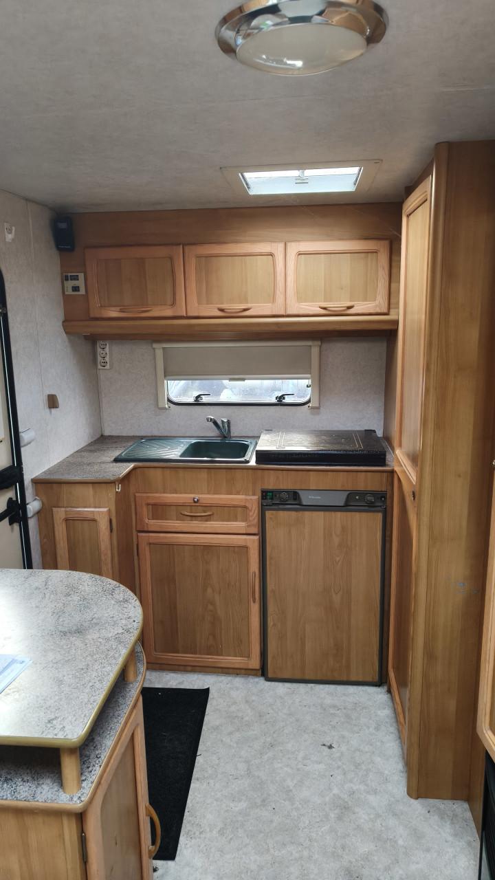 Hylander HD 380 van 1999 B.J .