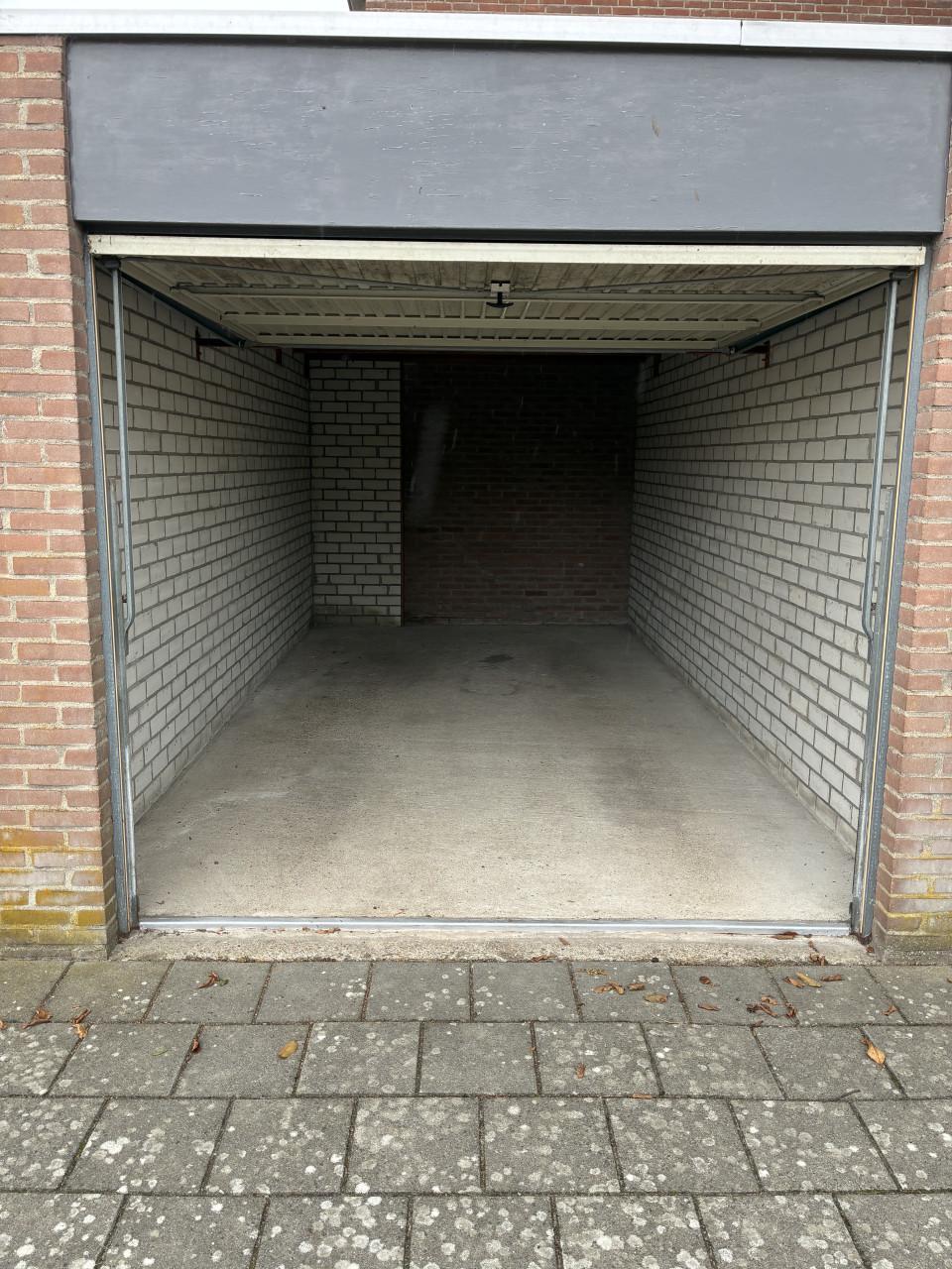 Te huur: garagebox Oostburg