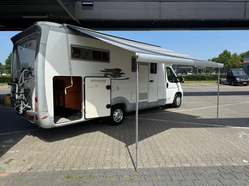 Laika Kreos 3009 | 2011 | 76.500 km | Zeer compleet |