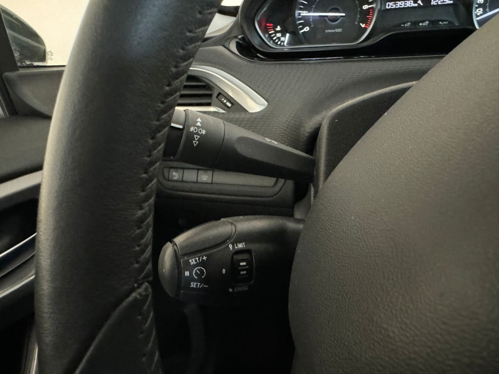 Peugeot 2008 1.2 puretech active