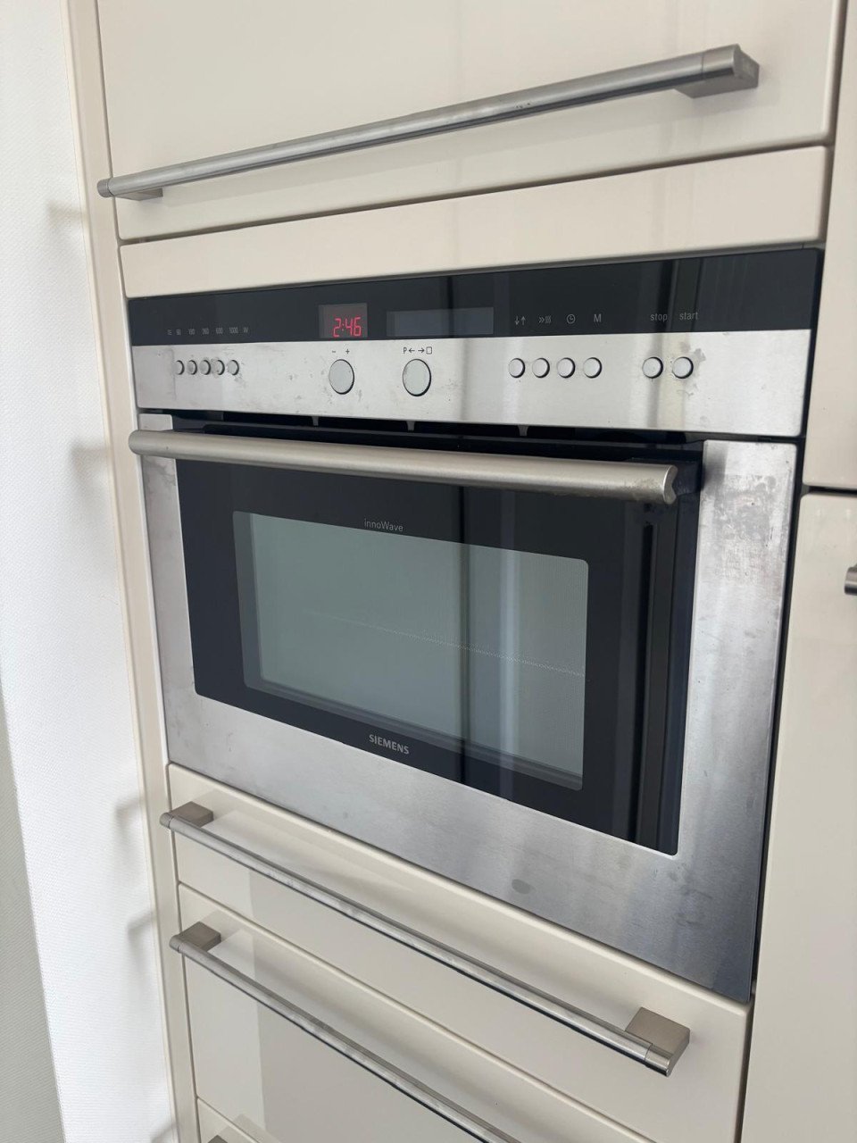 Keuken / hoekkeuken/ bieden