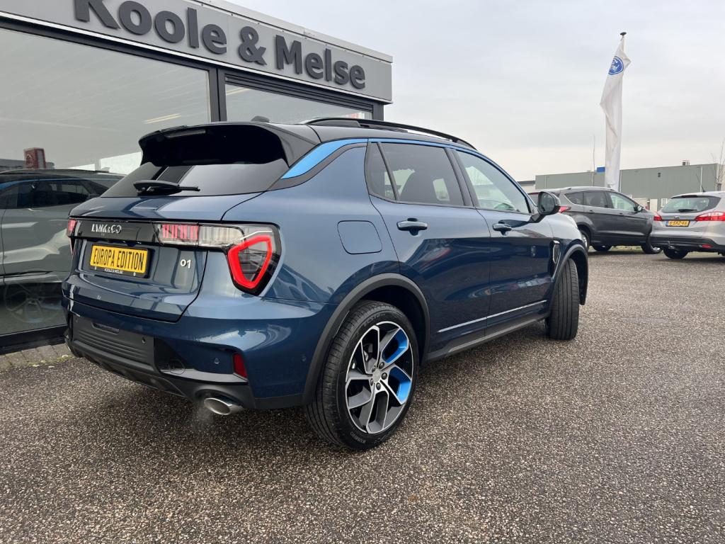 Lynk & Co 01 1.5 261pk phev , 360gr camera , pano dak , stuur en stoel verw