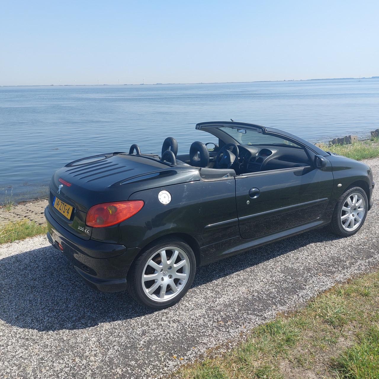 Cabrio - Peugeot 206cc - Van Particulier