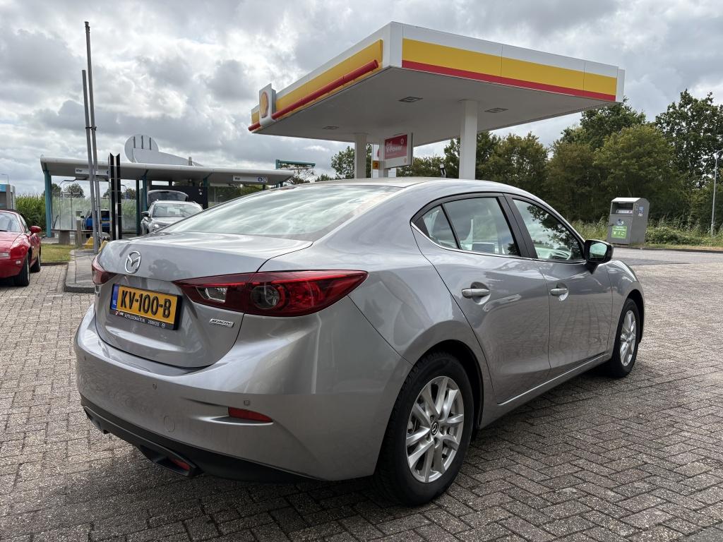Mazda 3 2.0 skylease