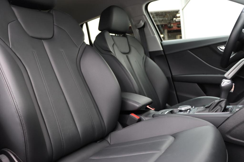 Audi Q2 35 tfsi advanced edition 150pk s-tronic zwart optiek