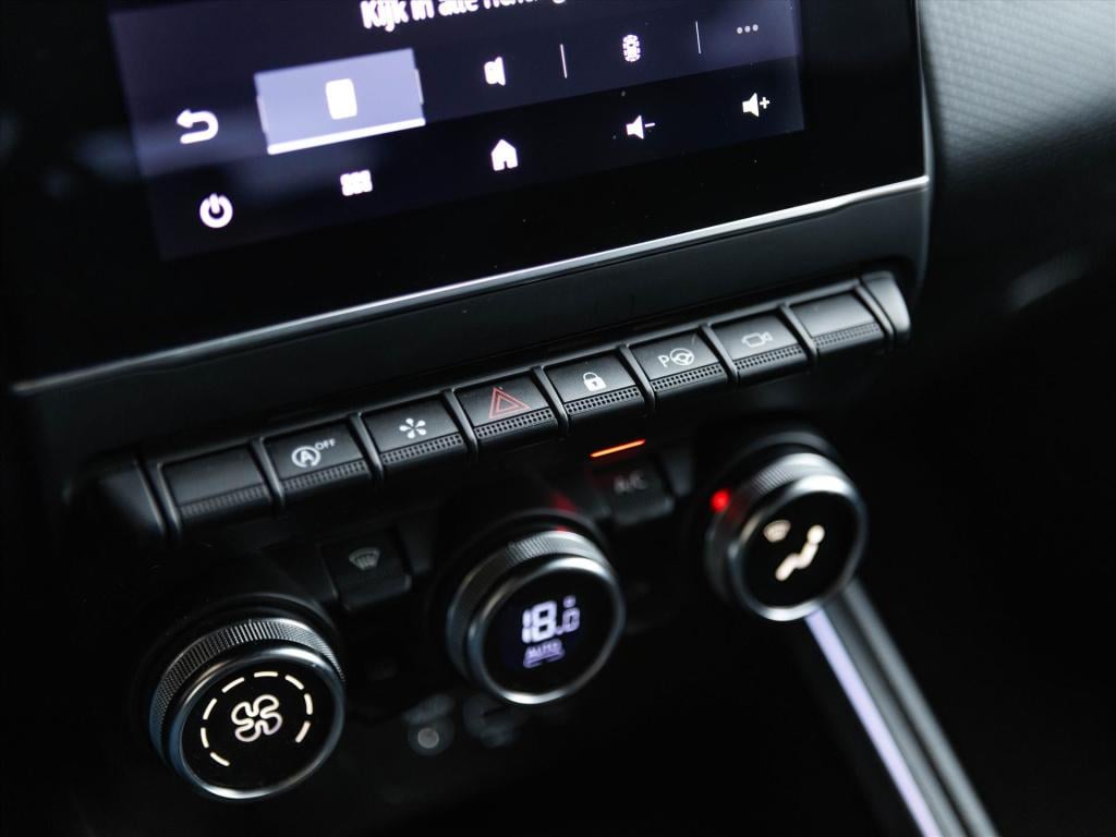 Renault Clio 1.0 tce 90pk intens automaat | navigatie | 360 camera | park. 