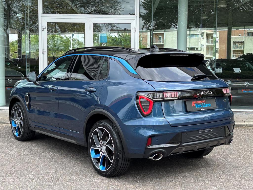 Lynk & Co 01 1.5td 261pk phev 7dcth| schuifdak|navi|my '23|1e eigenaar| rij