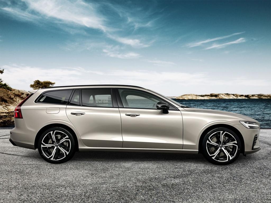 Volvo V60 t6 awd gt plus dark 19"