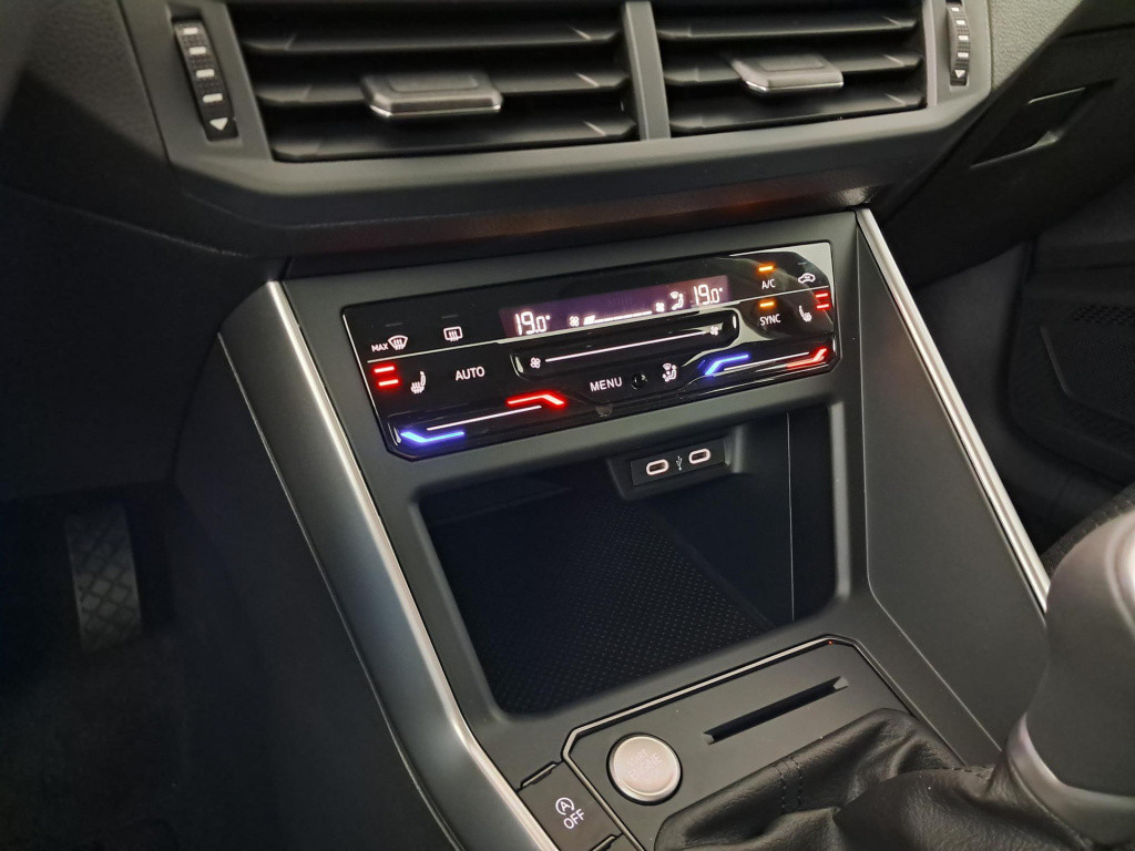 Volkswagen Polo life edition 1.0 70 kw / 95 pk tsi hatchback 5 ver