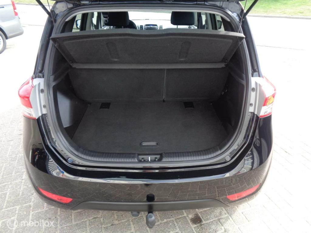 Hyundai Ix20 1.4i i-drive/airco/lm velgen/pdc/camera/trekhaak/hoge zit/nap