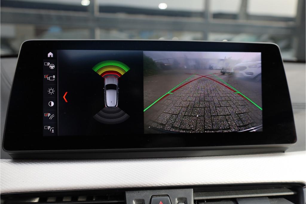 BMW X2 xdrive25e m sport pano i 18inch i hud