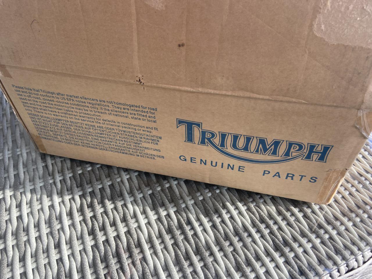 Triumph TORS uitlaatdempers