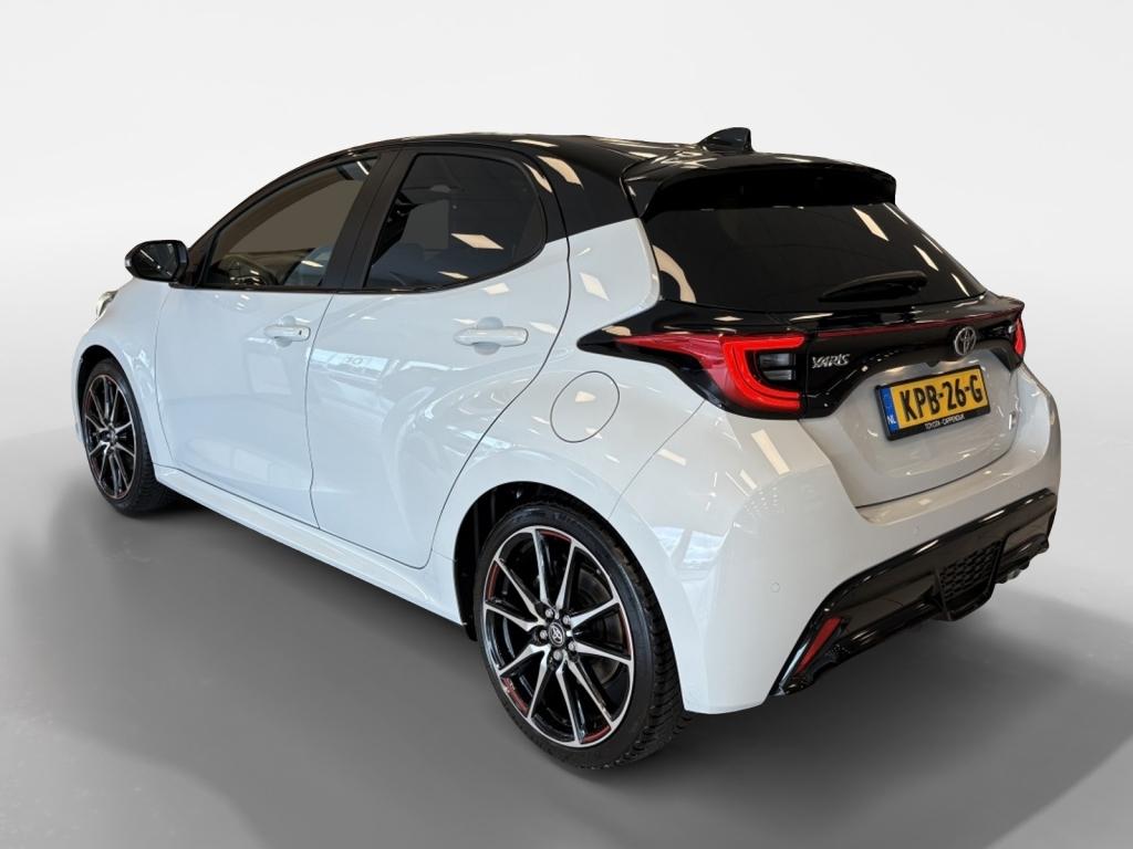 Toyota Yaris 1.5 hybrid gr sport| head-up| stoel.verw| adap.cruise| camera