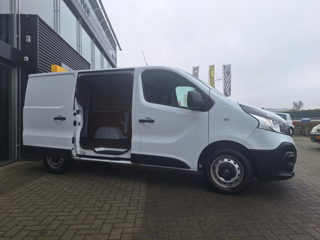 Renault Trafic 1.6 dci t27 l1h1 comfort navi, airco, cruise control, 3-zits