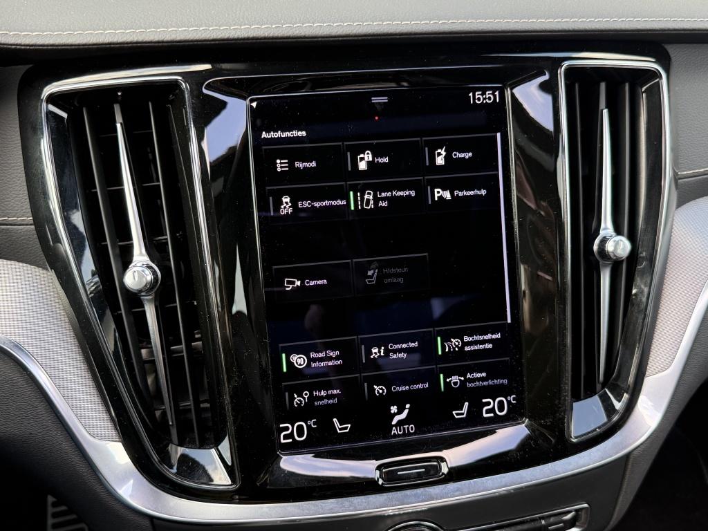 Volvo S60 t8 390pk recharge r-design| panodak| adap.cruise| trekhaak|camer