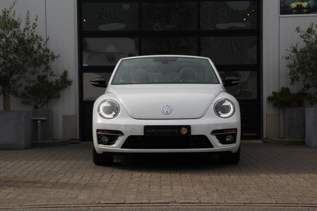 Volkswagen New Beetle cabriolet 1.4 tsi r-line club bluemotion - dab - led 