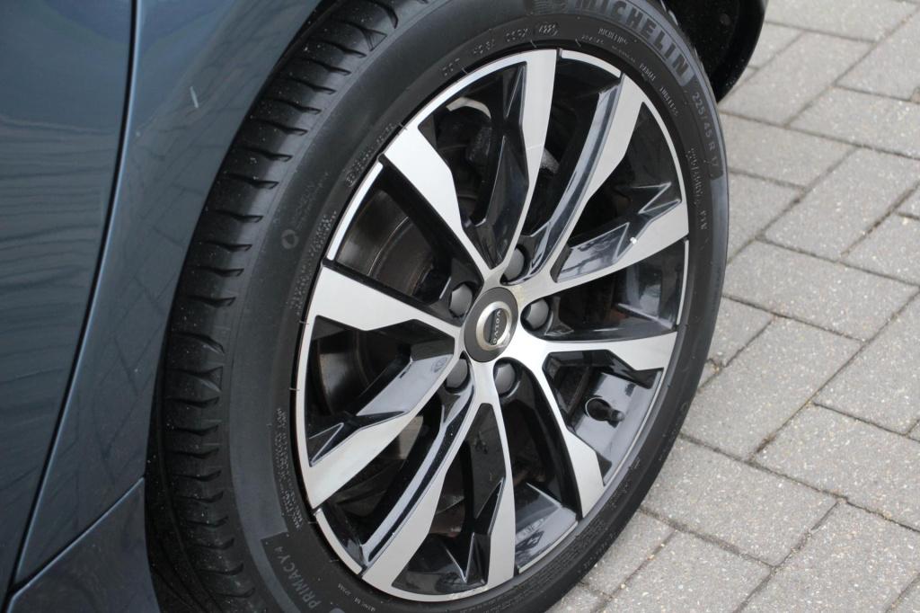 Volvo V40 1.5 t2 signature edition - leder - automaat - panoramadak - camer