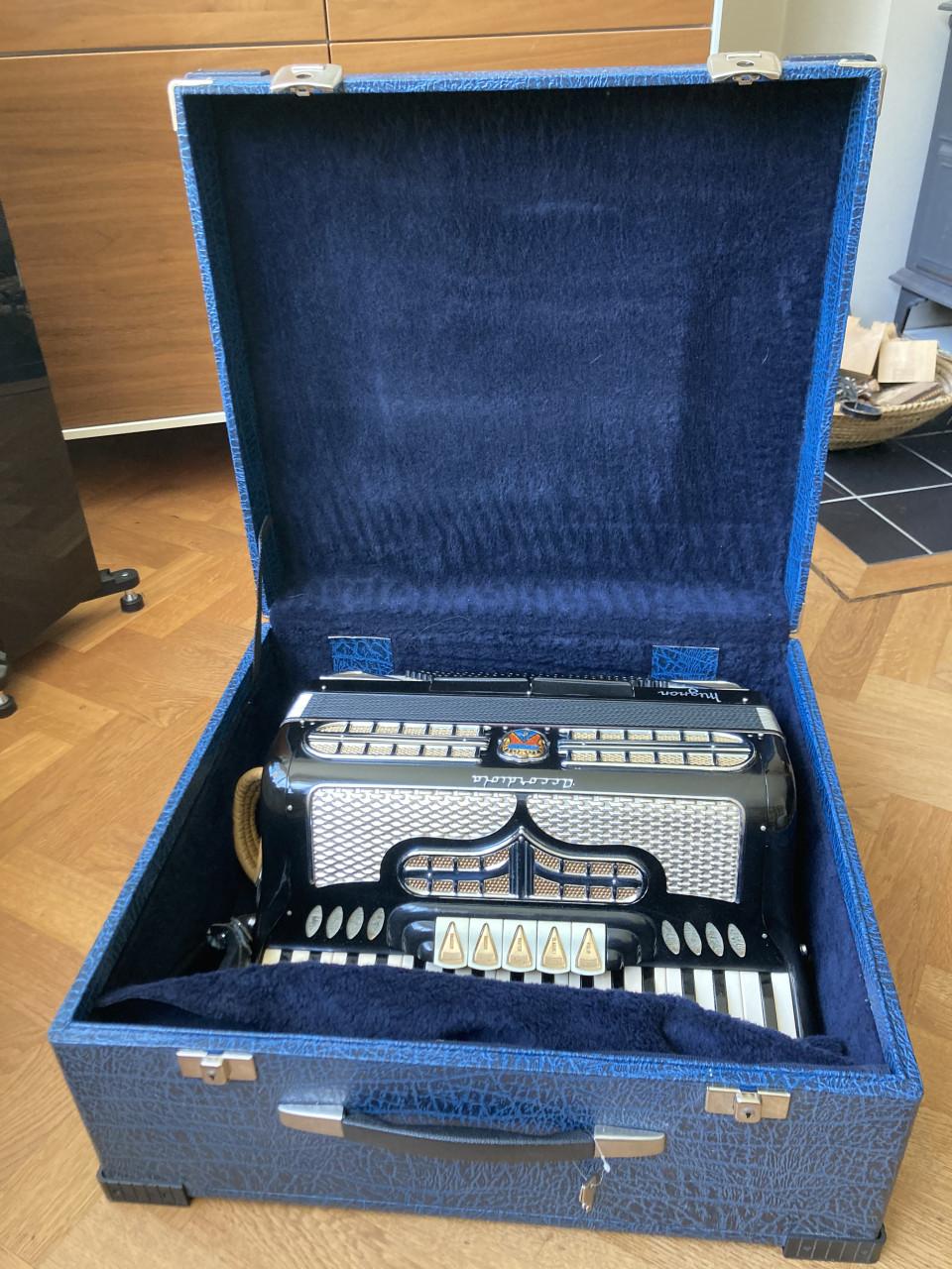 Accordiola accordeon