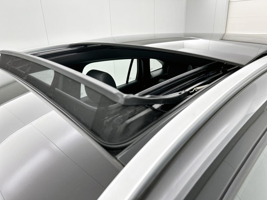 Mercedes-Benz Gla-klasse 250 e plug-in hybride panorama schuif-kanteldak | 