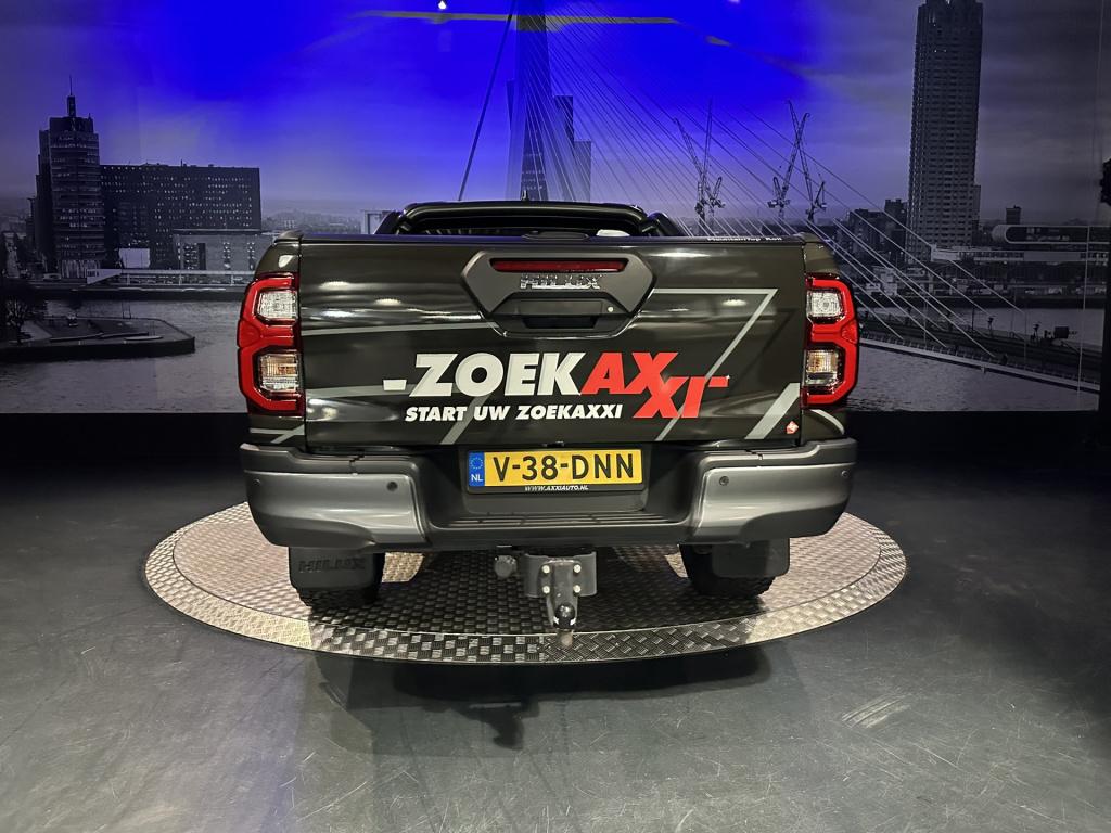 Toyota Hilux 2.8 d-4d xtra cab invincible *leer*camera*navi*carplay*