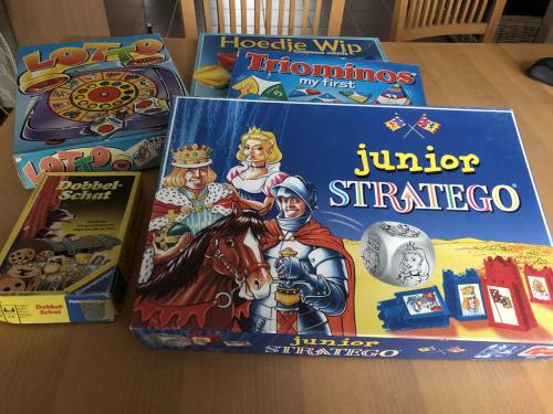 Te koop diverse spelen voor kinderen.(z.g.a.n.).