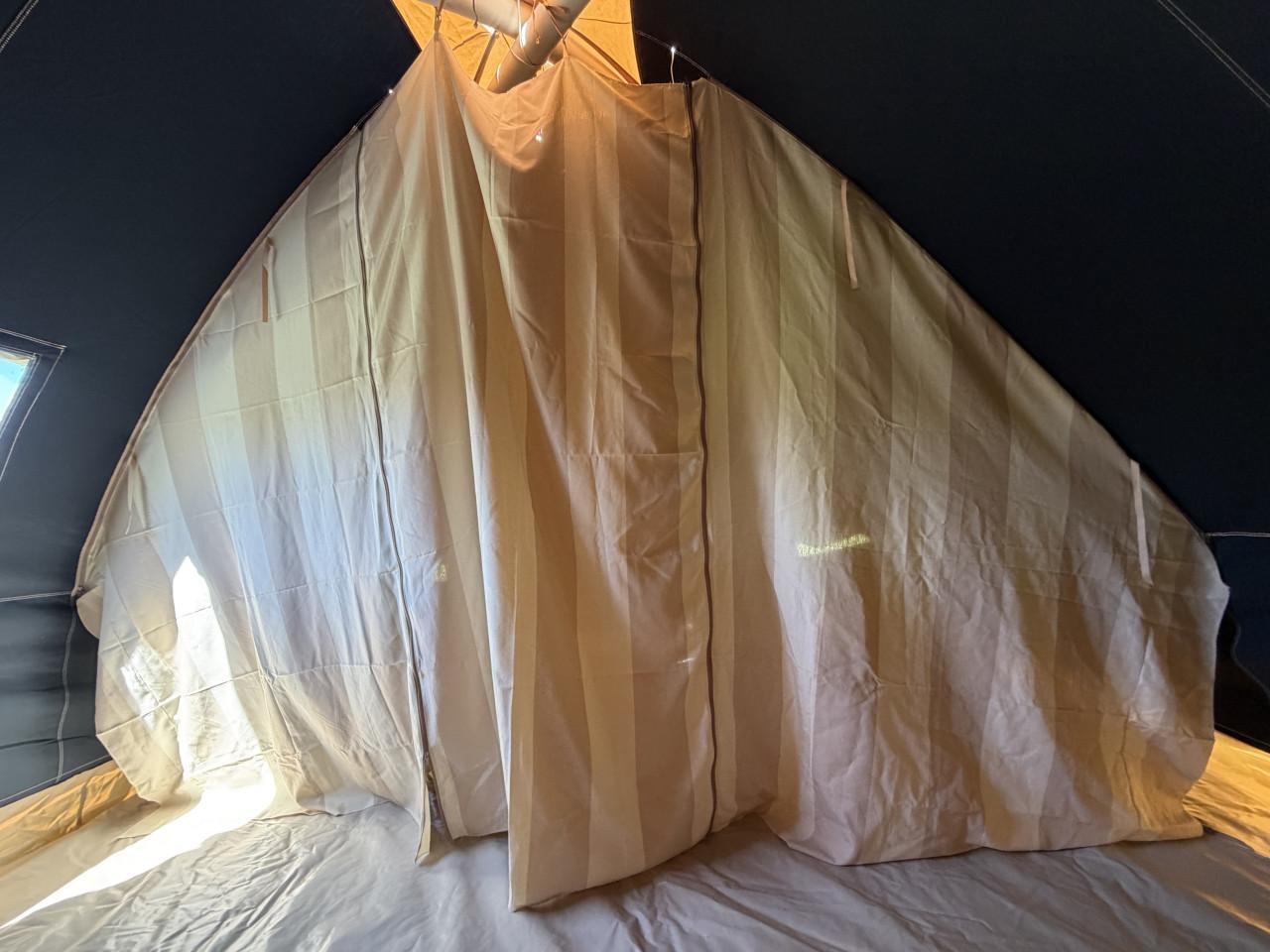 Karsten tent (3.80 x 3.80 m) in zeer goede staat